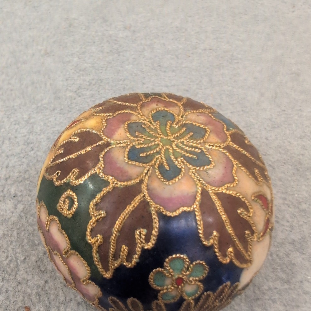 Vintage Floral Cloisonne Enamel Decorative Egg Figurine with Felt Base - Picture 2 of 4
